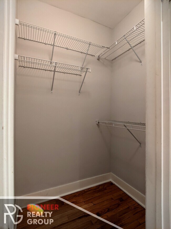 Foto del edificio - 2315 N Rockwell St