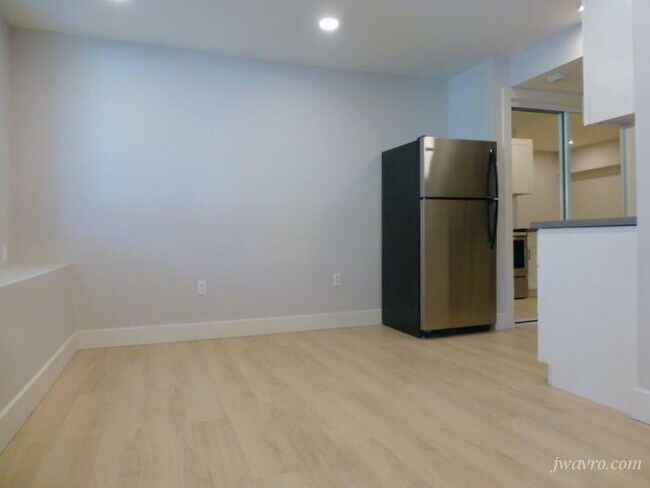 Foto del edificio - 700 12th Ave