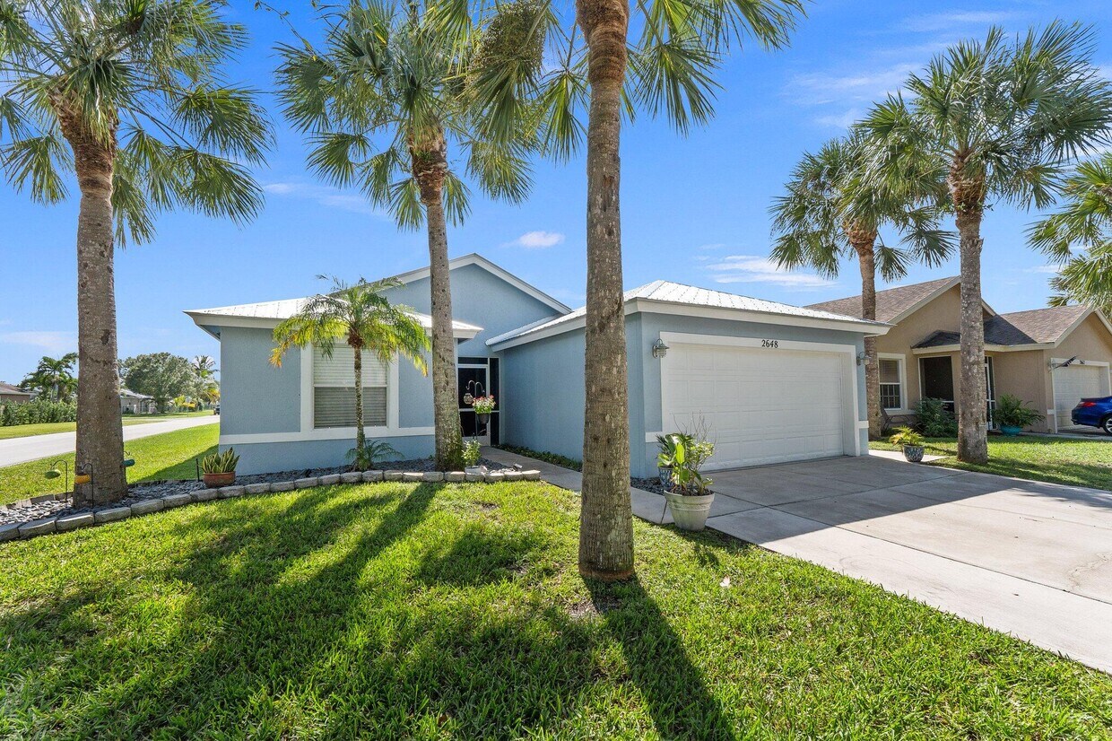 Primary Photo - 2648 SW Impala Way