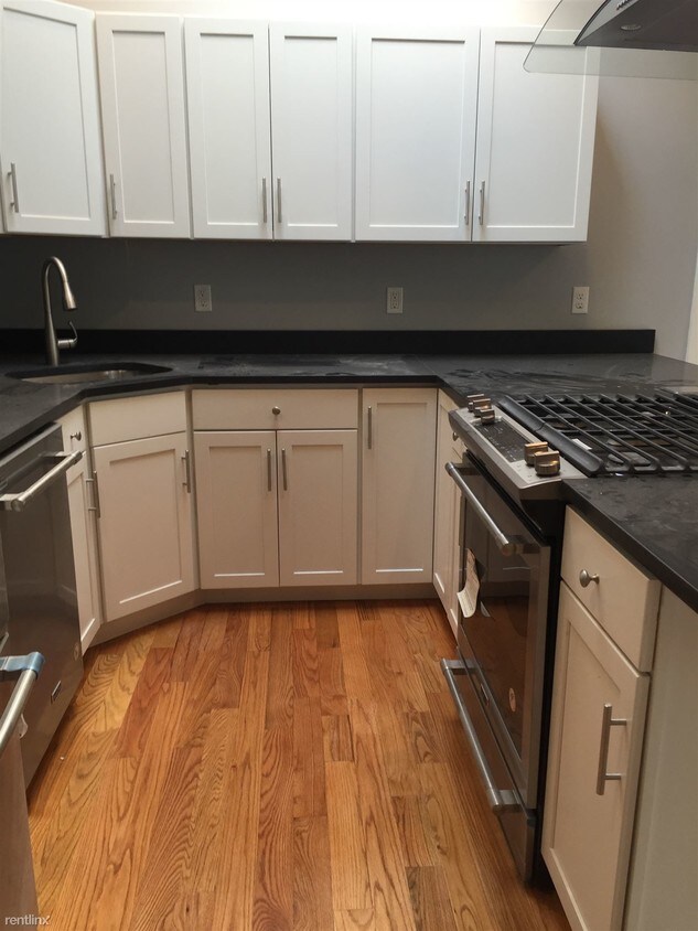 3 br, 2 bath - 590 Moody St - 3 br, 2 bath  - 590 Moody St