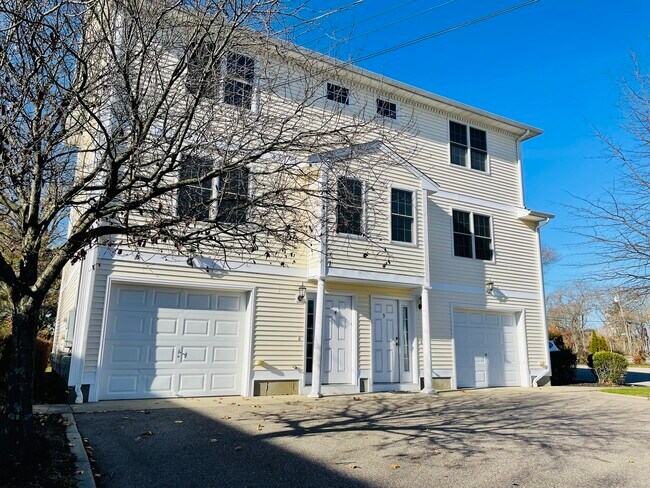 Photo - 3477 Pawtucket Ave Apartment