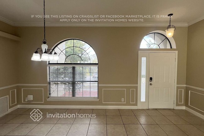 Building Photo - 1476 East Ave