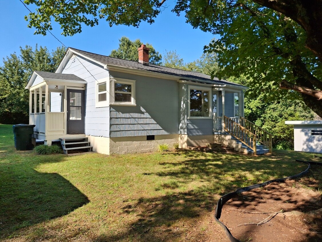 Foto principal - 1764 6th Ave NW