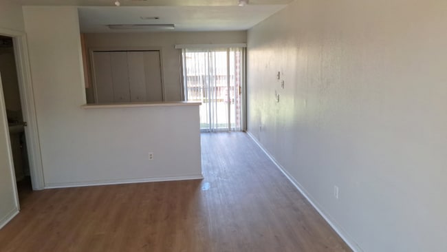 Building Photo - 3702 Malibu Ln