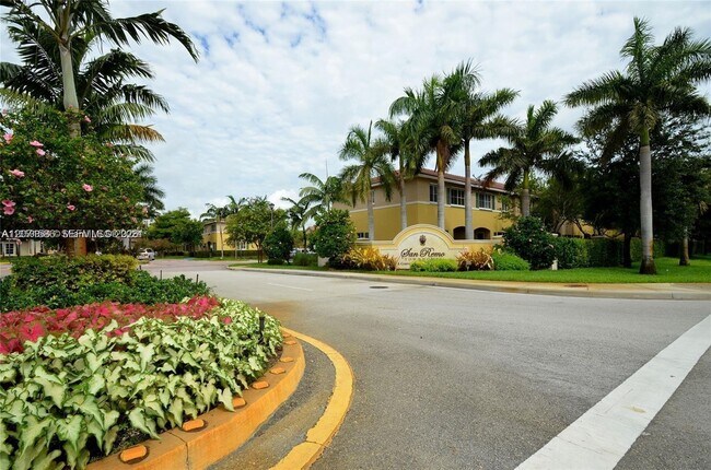 Foto del edificio - 6055 SW 19th Ct