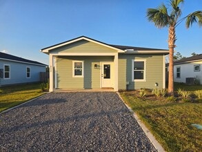 Building Photo - 9428 Starfish Ave