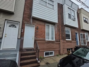 Building Photo - 1611 S Etting St