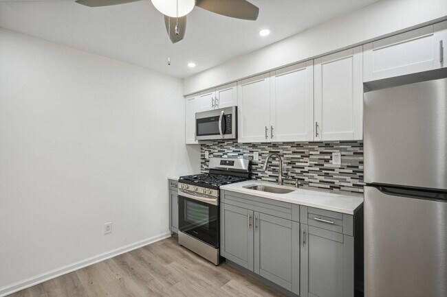 Foto del edificio - 140 Hopkins Ave