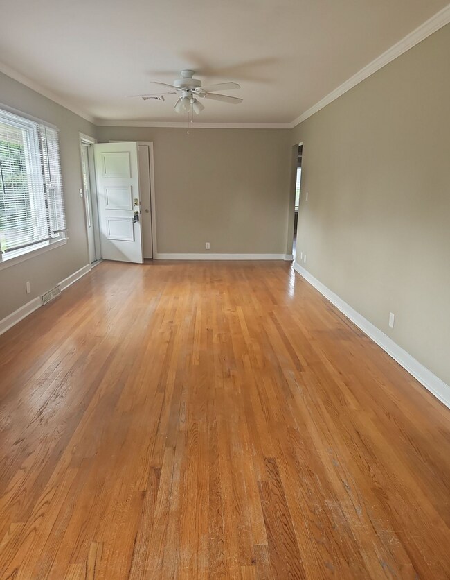 8 W Bel Air Blvd, Clarksville, TN 37042 House Rental in Clarksville