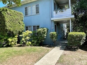 Building Photo - 450 W Grinnell Dr