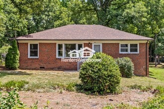 Building Photo - 5025 Lochlain Dr