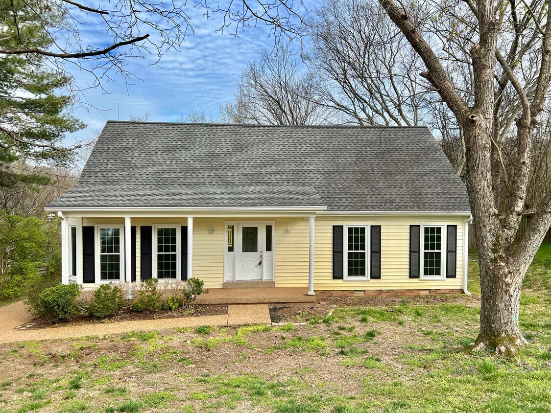 Primary Photo - Updated 3 Bed, 2.5 Bath Single Family Home