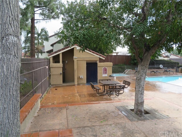 Building Photo - 9743 Woodleaf Dr