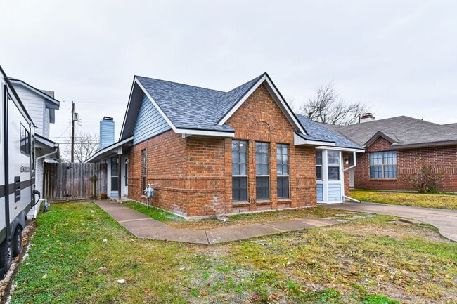 Building Photo - Stunning 4-Bedroom Home in Temple, TX