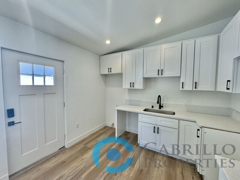 Primary Photo - 5065 Chaparral Way