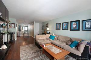 living room w/ dinette space - 3421 Park Blvd