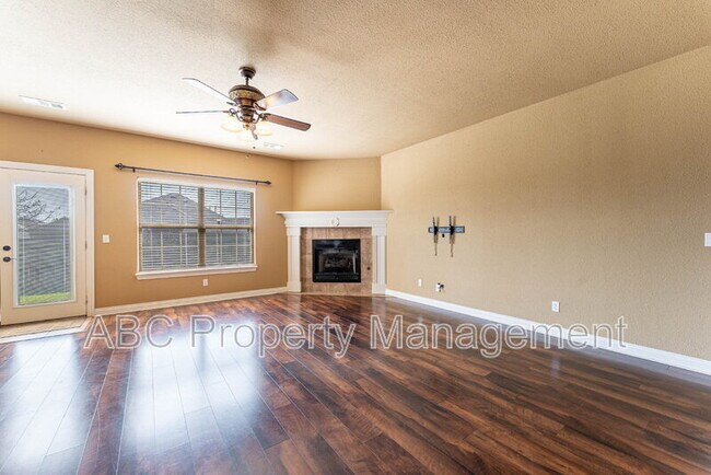 Foto del edificio - 126 S Angus Ln