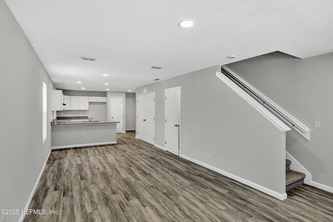 Building Photo - 1041 Oakley St