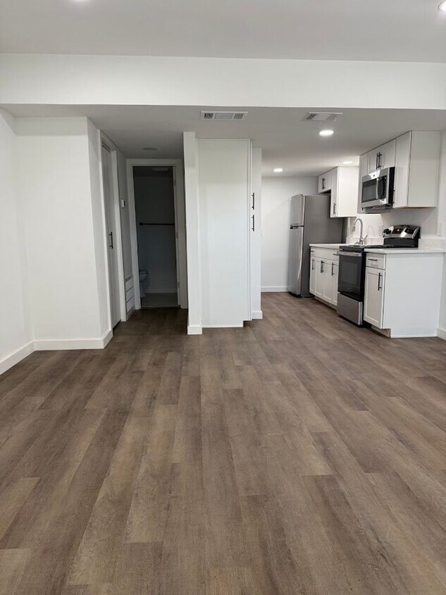 Foto principal - Remodeled Private San Pedro Square Studio