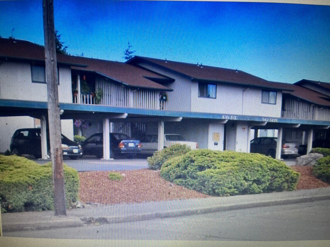 Primary Photo - 430 1st St