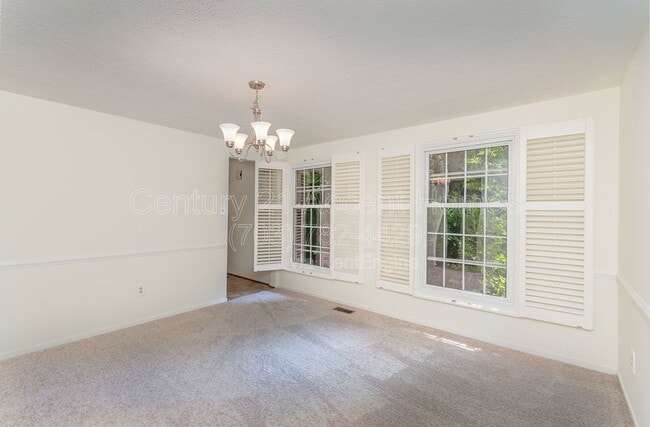 Foto del edificio - 7690 Middle Valley Dr