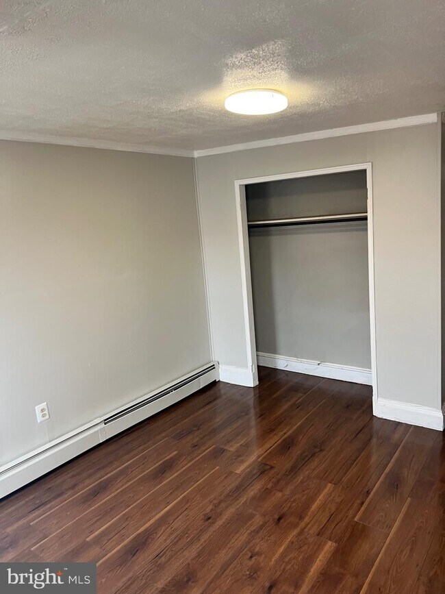 Foto del edificio - 606 W 20th St