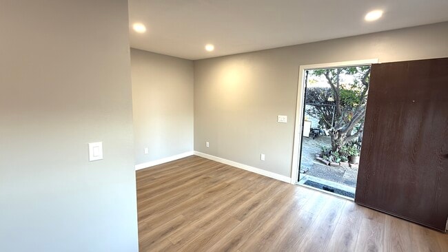 Sala de estar - 6186 Daisy Pl