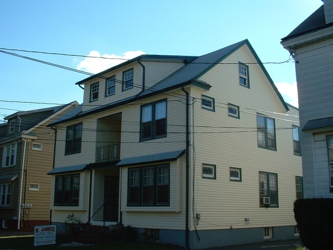 Building Photo - 308 S 3rd Ave