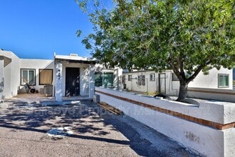 Building Photo - 102 E Hatcher Rd