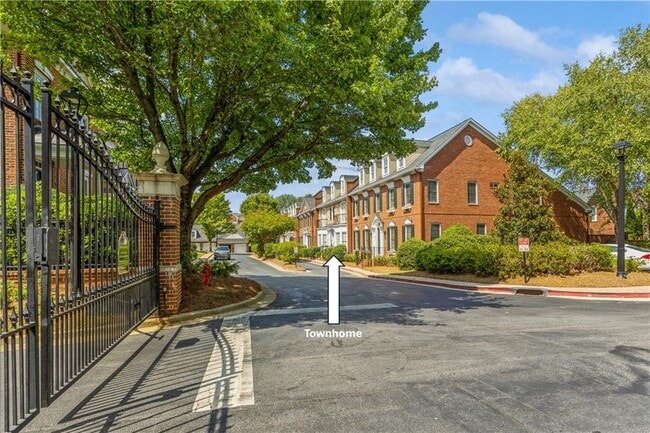 Building Photo - 4738 Ivy Ridge Dr SE