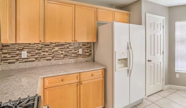 Foto del edificio - 3 br, 3 bath House - 525 Aspen Leaf St