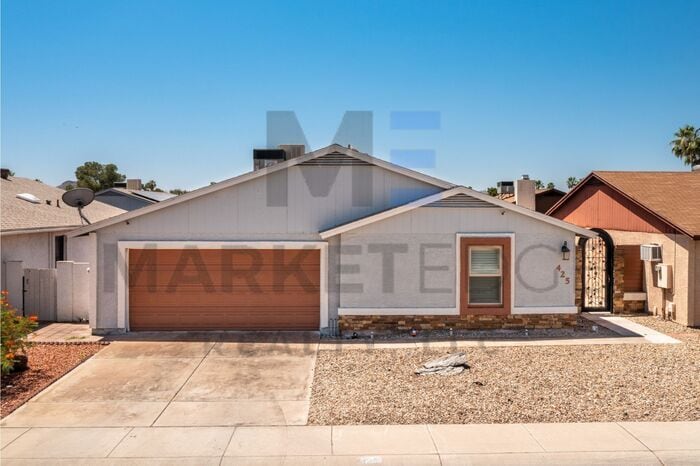 Primary Photo - 3Bed/2Bath House at 7th/101! JOIN THE WAIT...