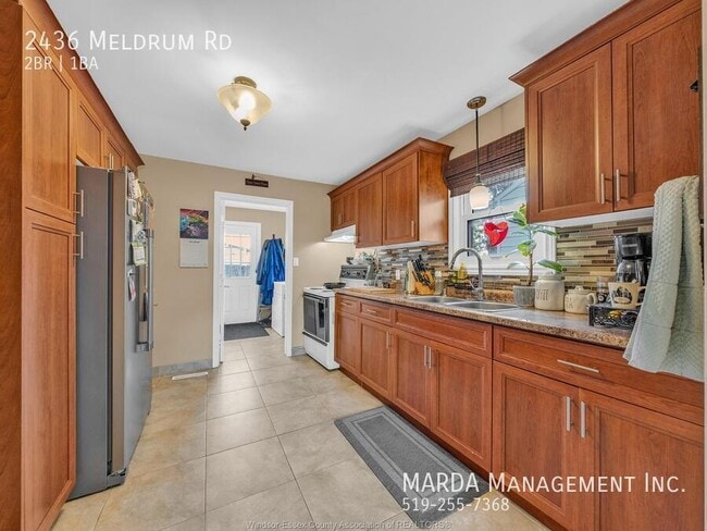 Building Photo - CHAMRING 2 BED/1 BATH BUNGALOW - FOUNTAINBLEU AREA + UTILITIES