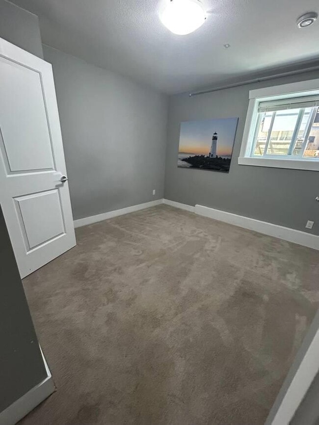 Building Photo - 20999-20980 80 Ave