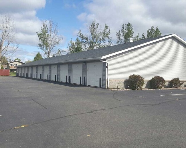 Cedar Creek Apartments Apartments in Rothschild, WI