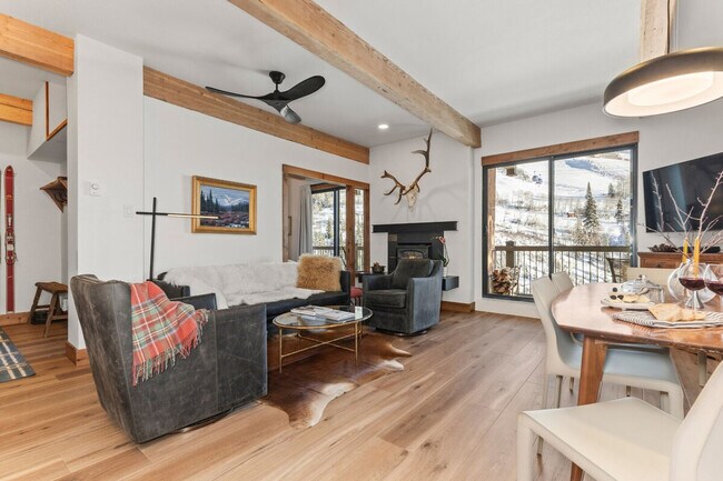 Foto del edificio - 2395 Storm Meadows Dr