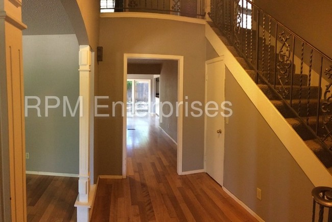 Foto del edificio - 7300 N Norman Rd