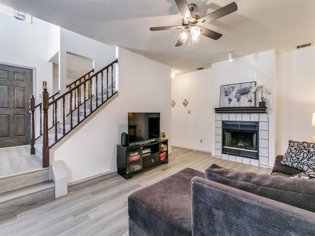 Foto del edificio - 113 Summer Pl Dr