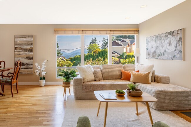 Building Photo - 16654 SE 26th Pl