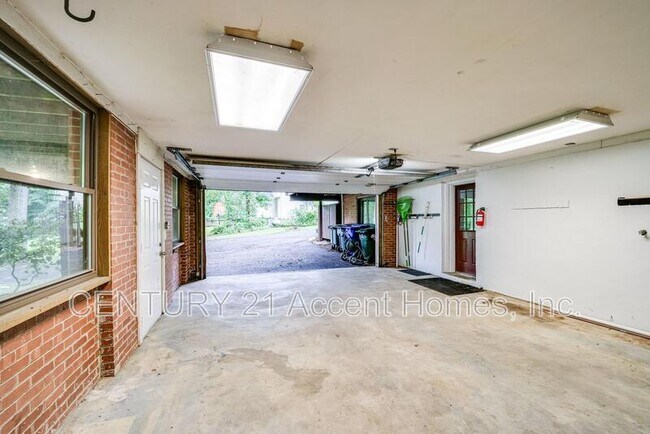 Foto del edificio - 5125 Chowan Ave