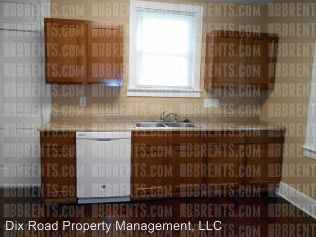 Building Photo - 2 br, 1.5 bath House - 717 North D Street,