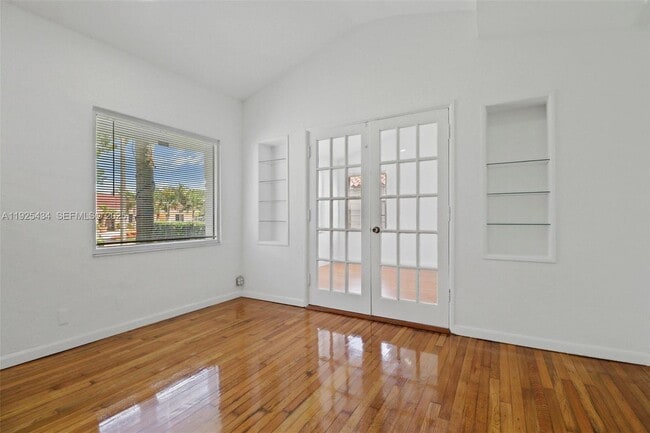 Foto del edificio - 4630 SW 13th Terrace