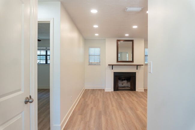 Building Photo - 2781 Grantham Ln