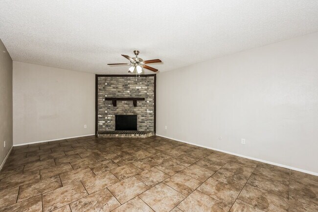 Foto del edificio - 1522 Sunset Ln