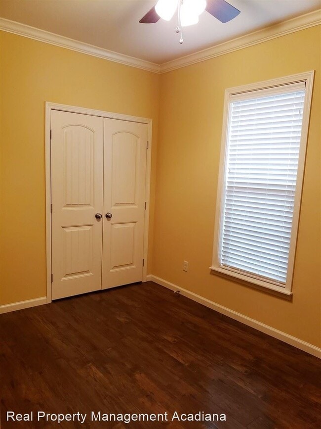Building Photo - 3 br, 2 bath House - 323 chimney rock