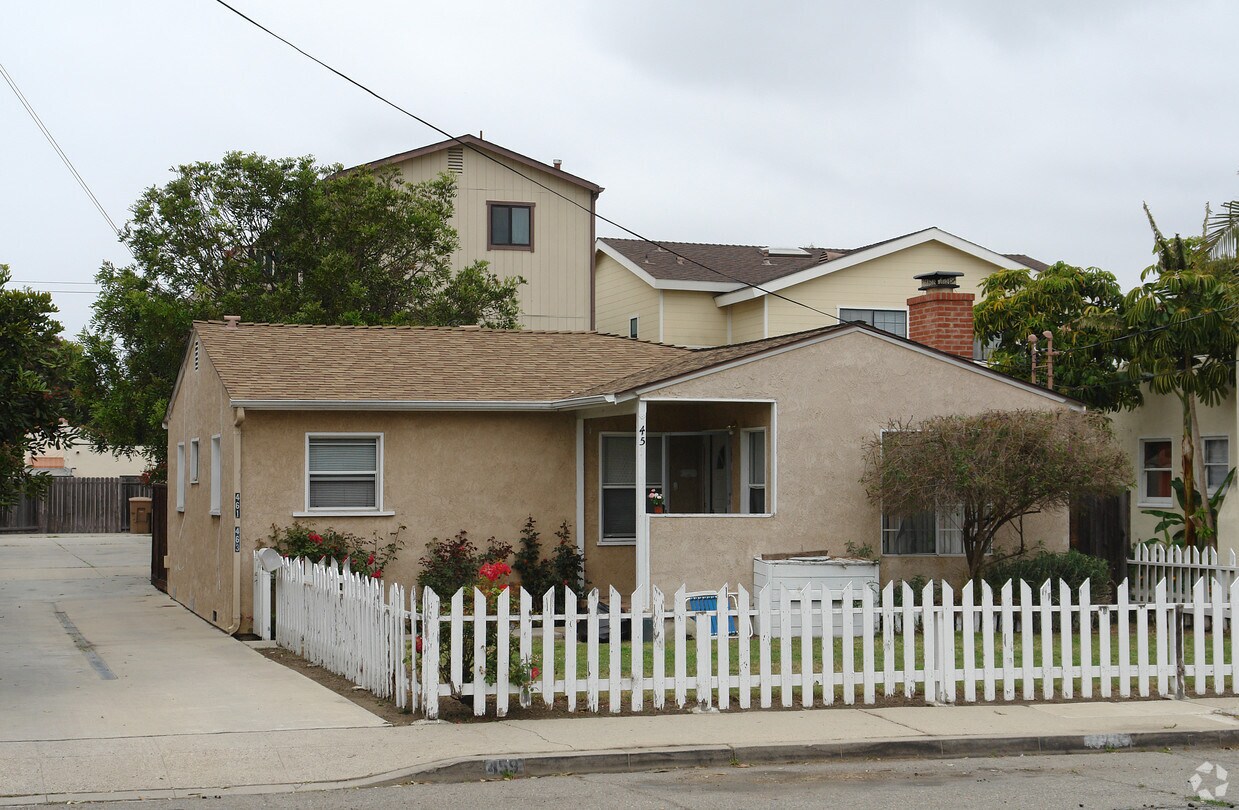 Foto principal - 459-463 Arcade Dr