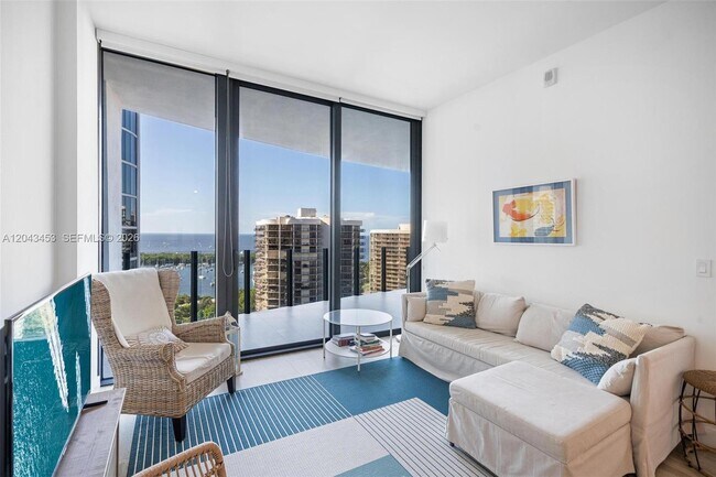 Foto del edificio - 2831 S Bayshore Dr