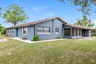 Building Photo - 151 Rainbow Blvd