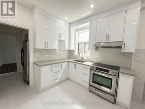 Building Photo - 1087 Gerrard St E