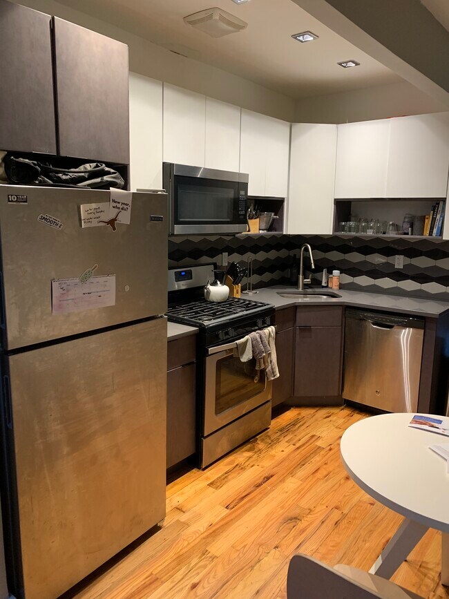 Kitchen - 39 Granite St